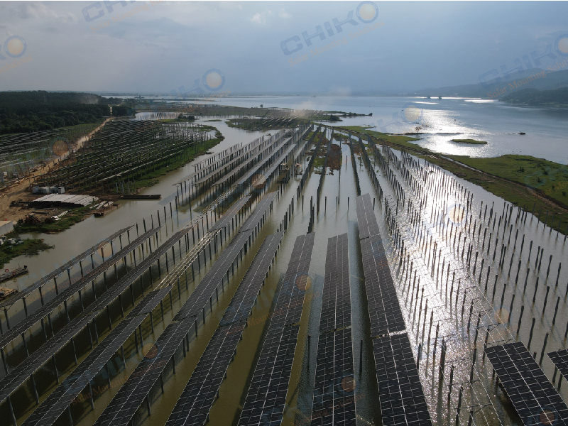 "Chenke Solar: Liderando la innovación del proyecto de soporte complementario entre la pesca y la fotovoltaica"